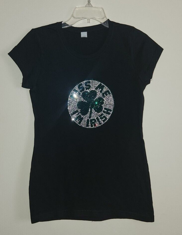 St. Patrick’s Day Rhinestone Med. Tee – District Very Important Tee – NWOT