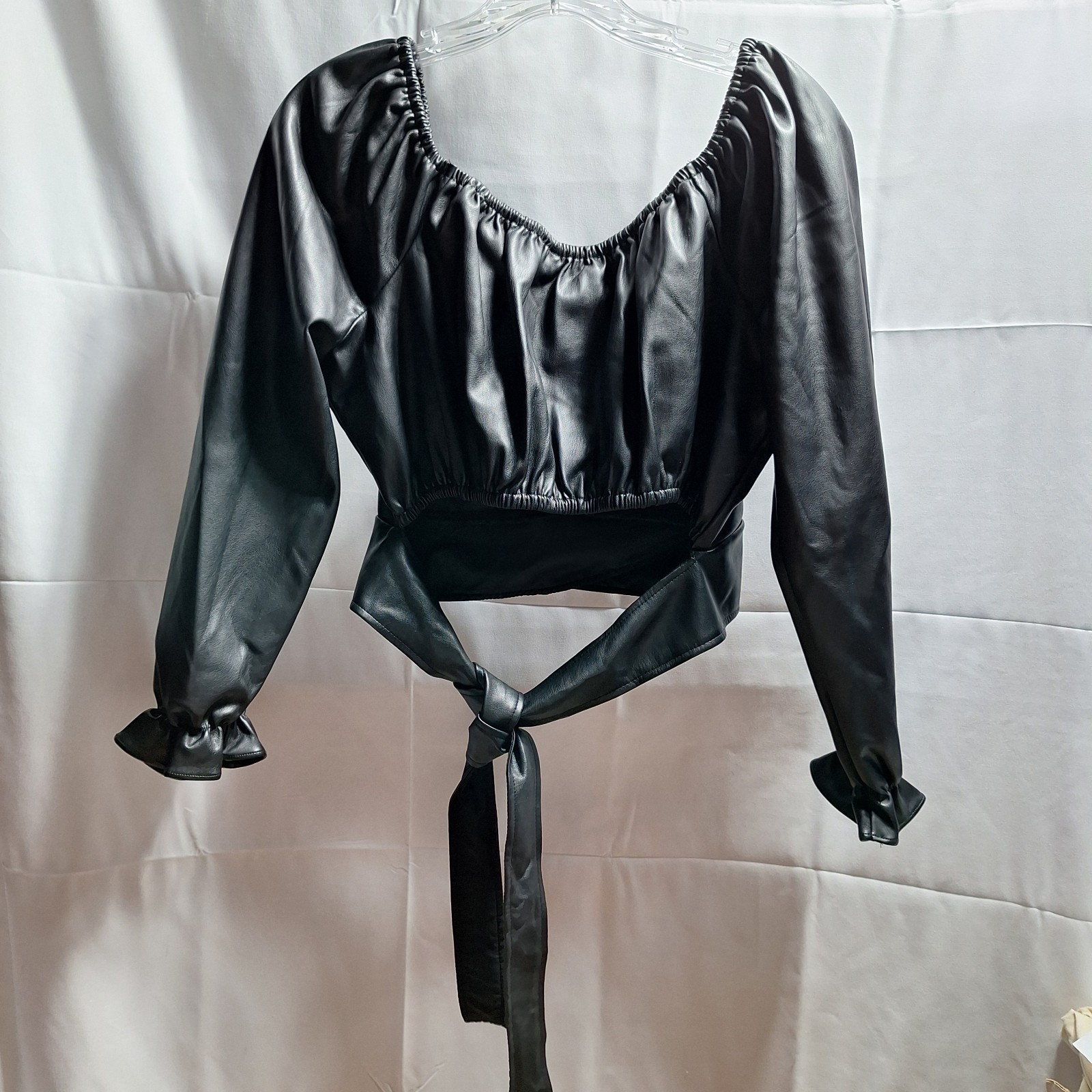 BEYOND THE RADAR Faux Leather Off Shoulder Crop Top Sz XL Black Puff Sleeve EUC!