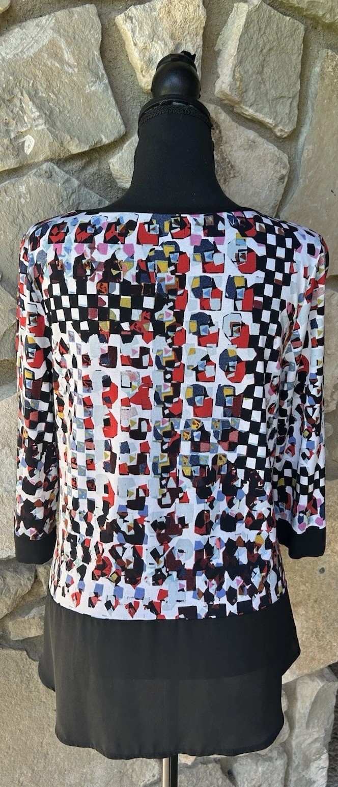 BALI Corp Top Size Medium Multicolor Geometric Print Chiffon Hem Stretch EC