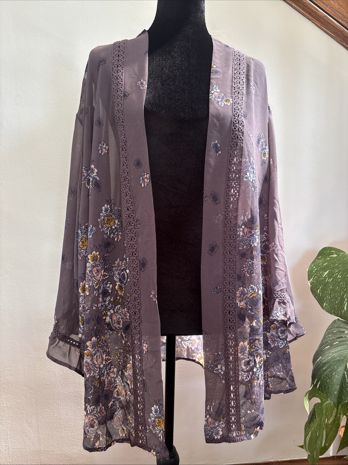 NWT* Women’s Size XL/XXL Xhilaration Sheer Floral Kimono Purple