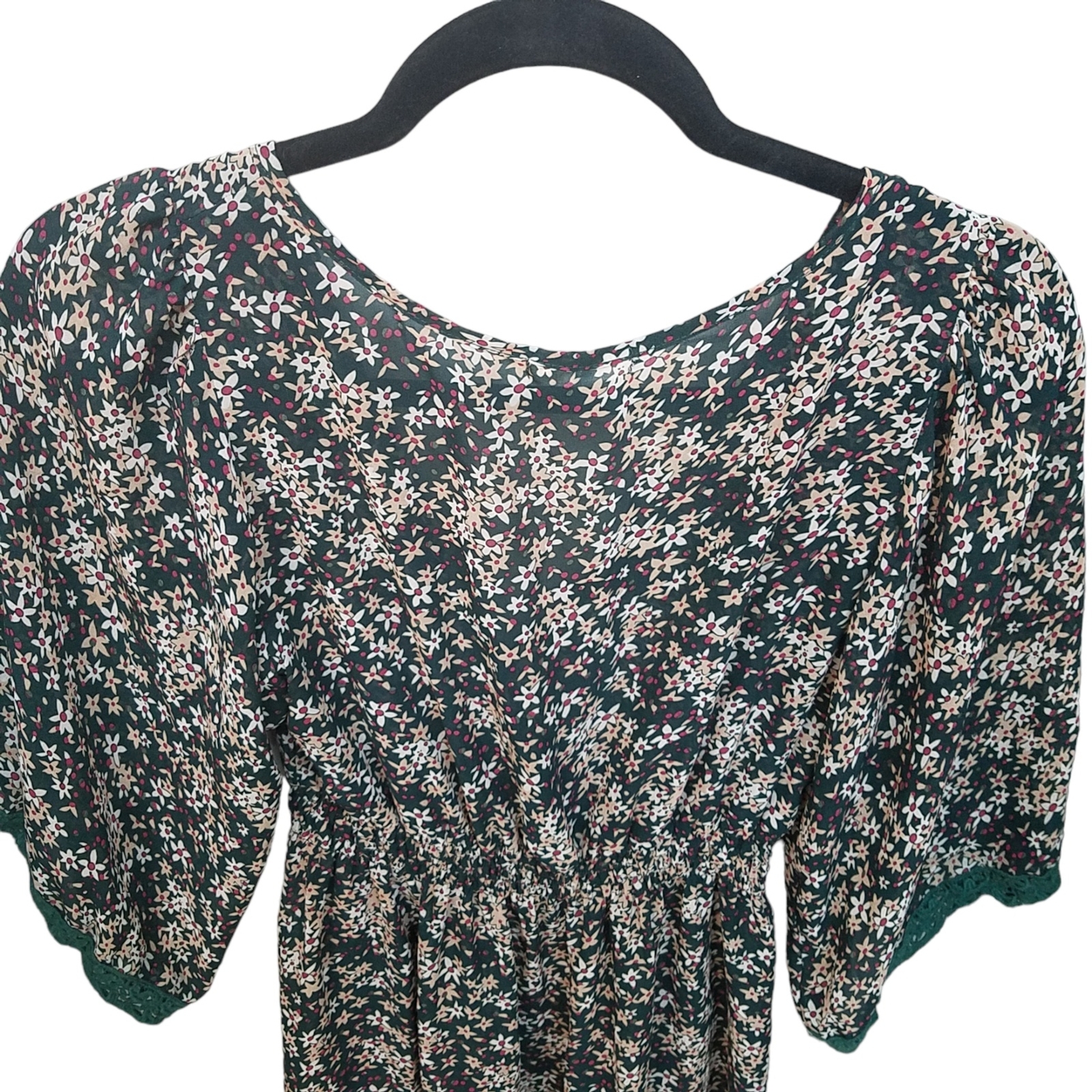 Blu Pepper Womens Sz M Green Floral Short Sleeve Long Blouse