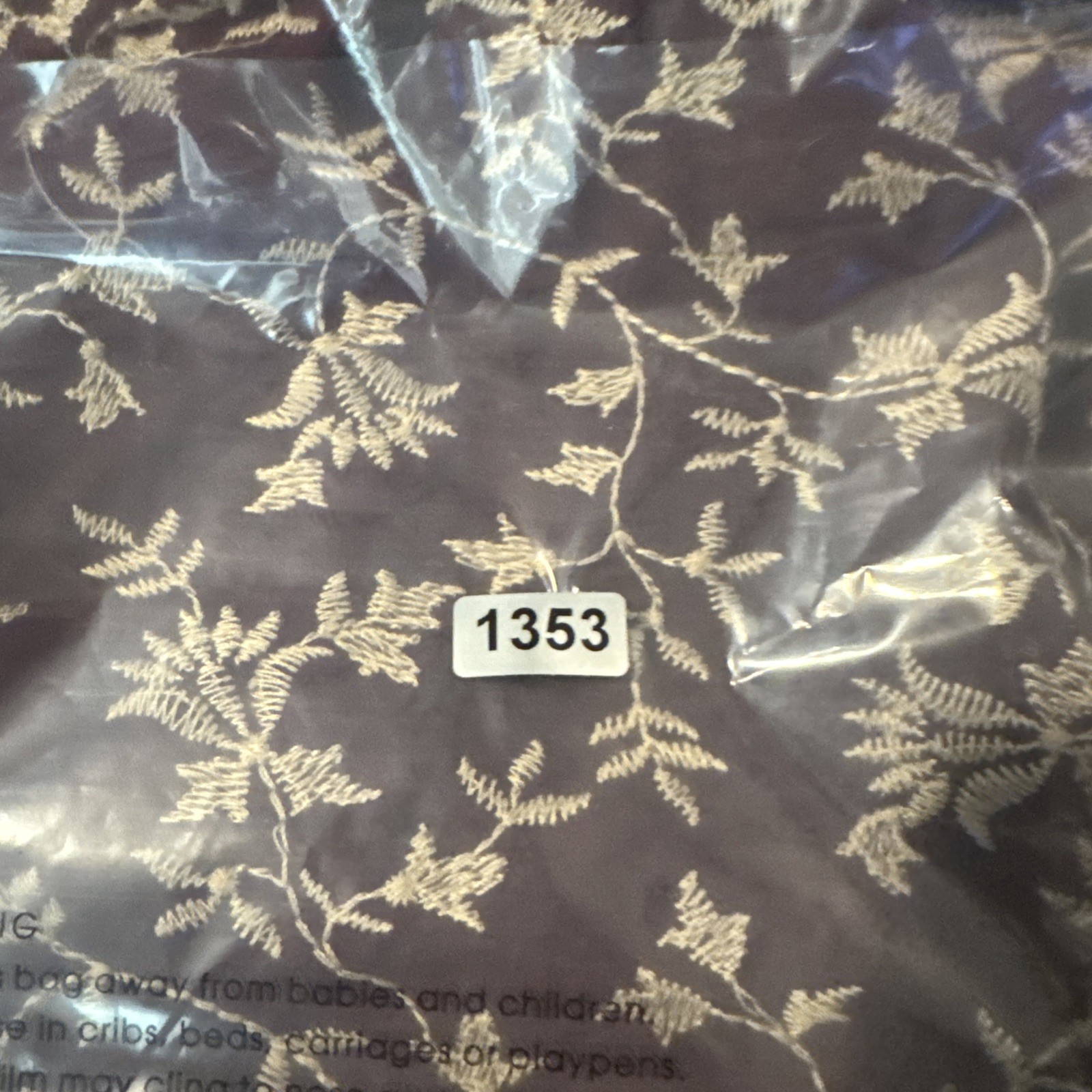 Ann Taylor Medium Embroidered Cotton Blouse Burgundy Floral Ruffle Neck Boho