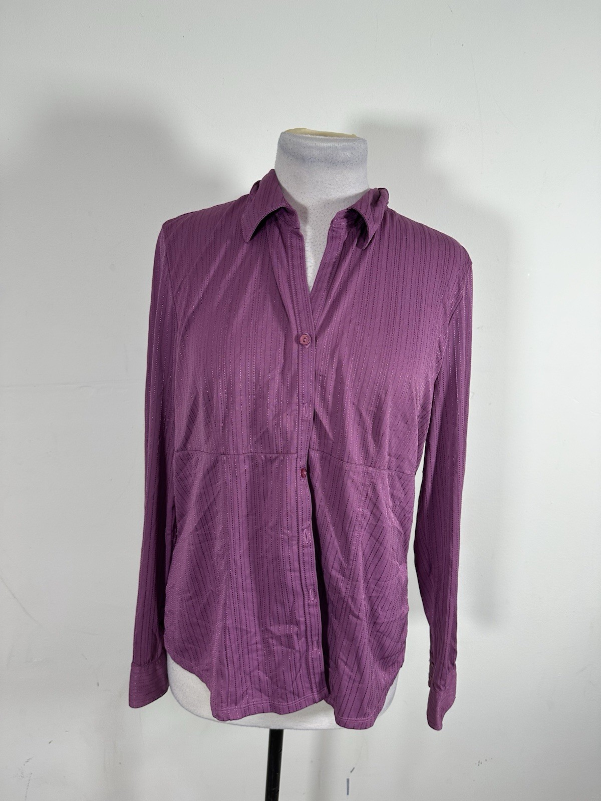 Style And Do Women’s Purple Color Long Sleeve Button Up Size XL