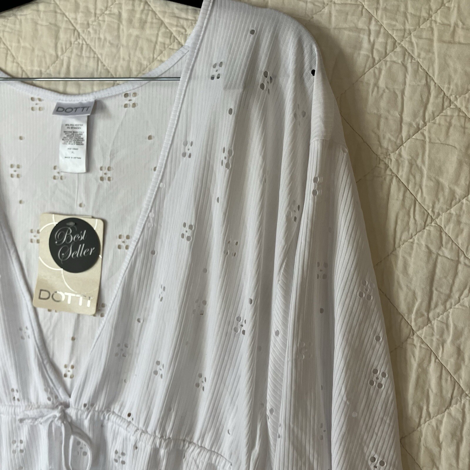 Dotti Womens Blouse White Eyelet 3/4 Sleeve V-Neck Size XL New With Tags