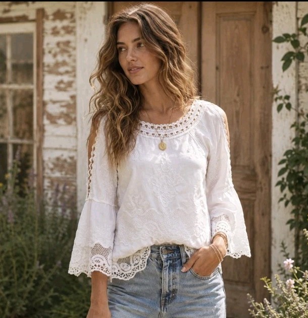 Democracy White Crochet Lace Peasant Blouse Embroidered Top Bell Sleeves Sz L