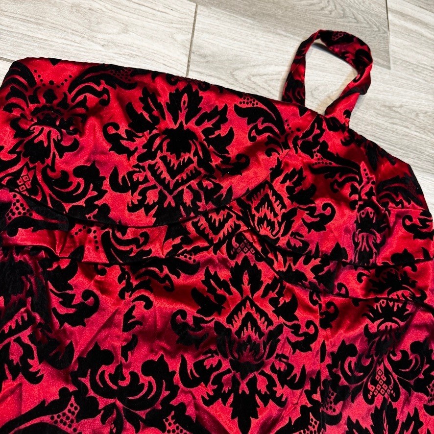 Torrid Red Black Damask Velvet Flocked One Shoulder Top Goth Ruffle Size 2XL
