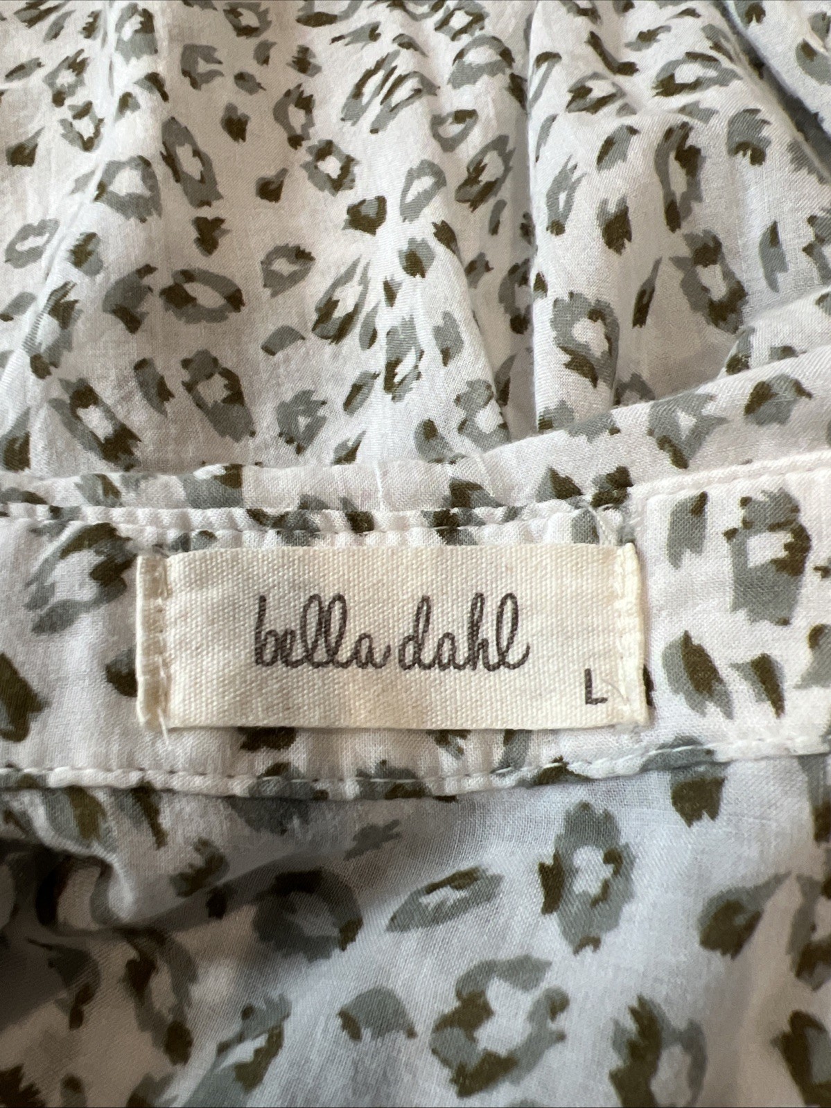 Bella Dahl Animal Leopard Print Button Up Tunic Shirt Size Large Tissue Thin