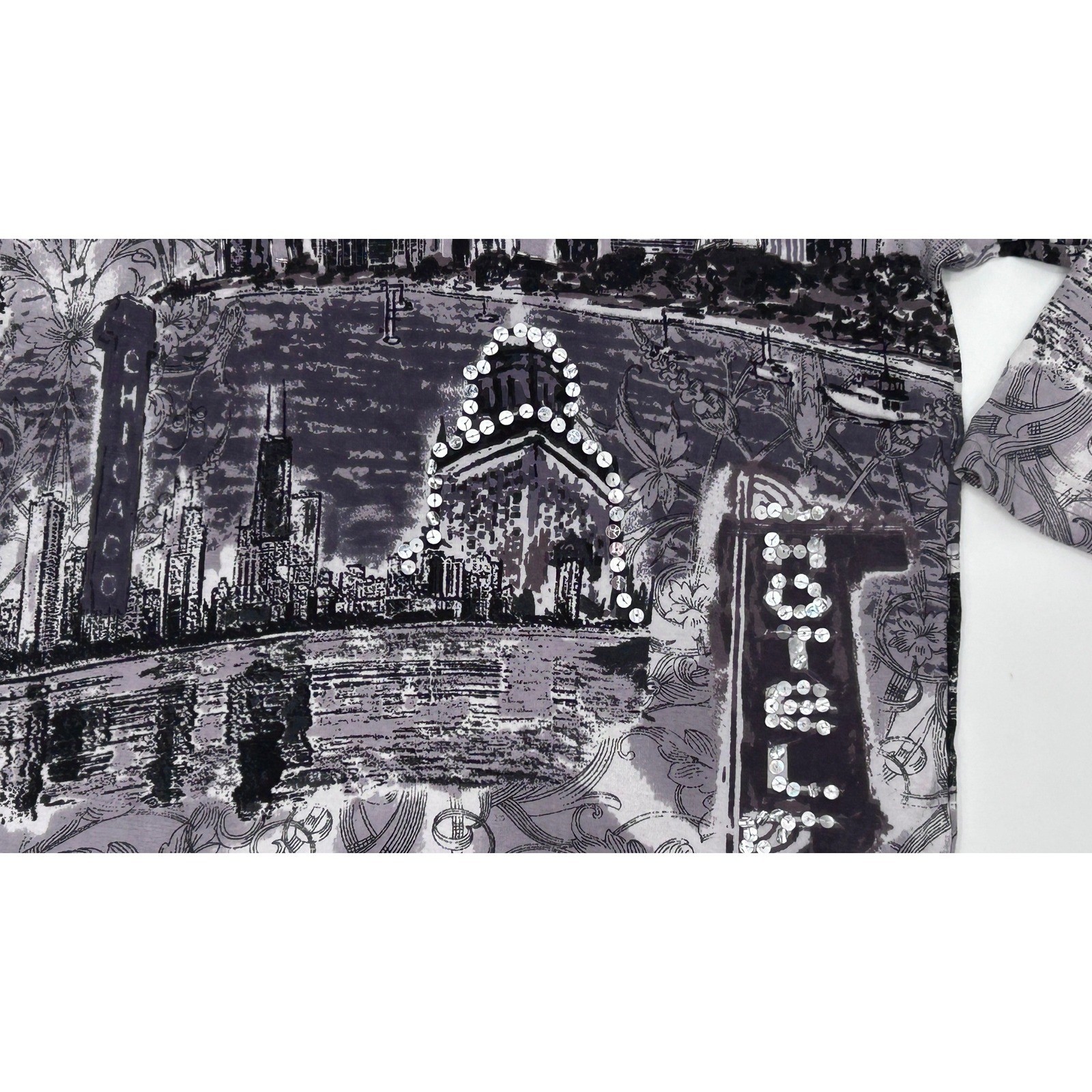 Jane Ashley Chicago Skyline Graphic Top Gray Rhinestone Large Urban Chic