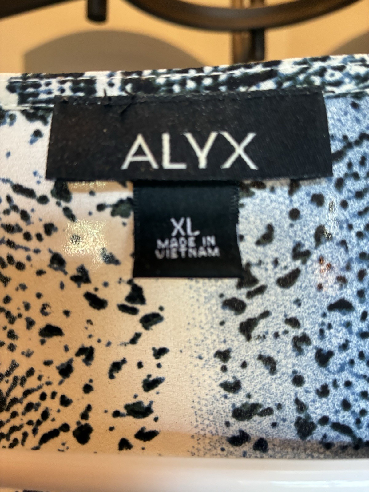 ALYX Women’s XL Blue Snake Animal Print V-Neck Long Sleeve Tie Blouse Top
