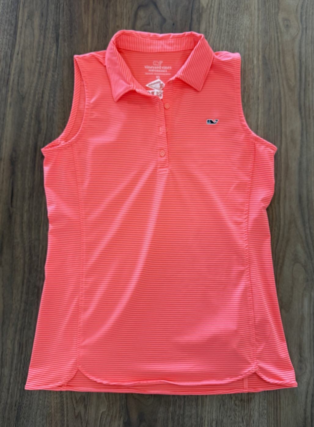 Vineyard Vines Perfomance Women’s Polo XS, Coral Stripes Sleeveless