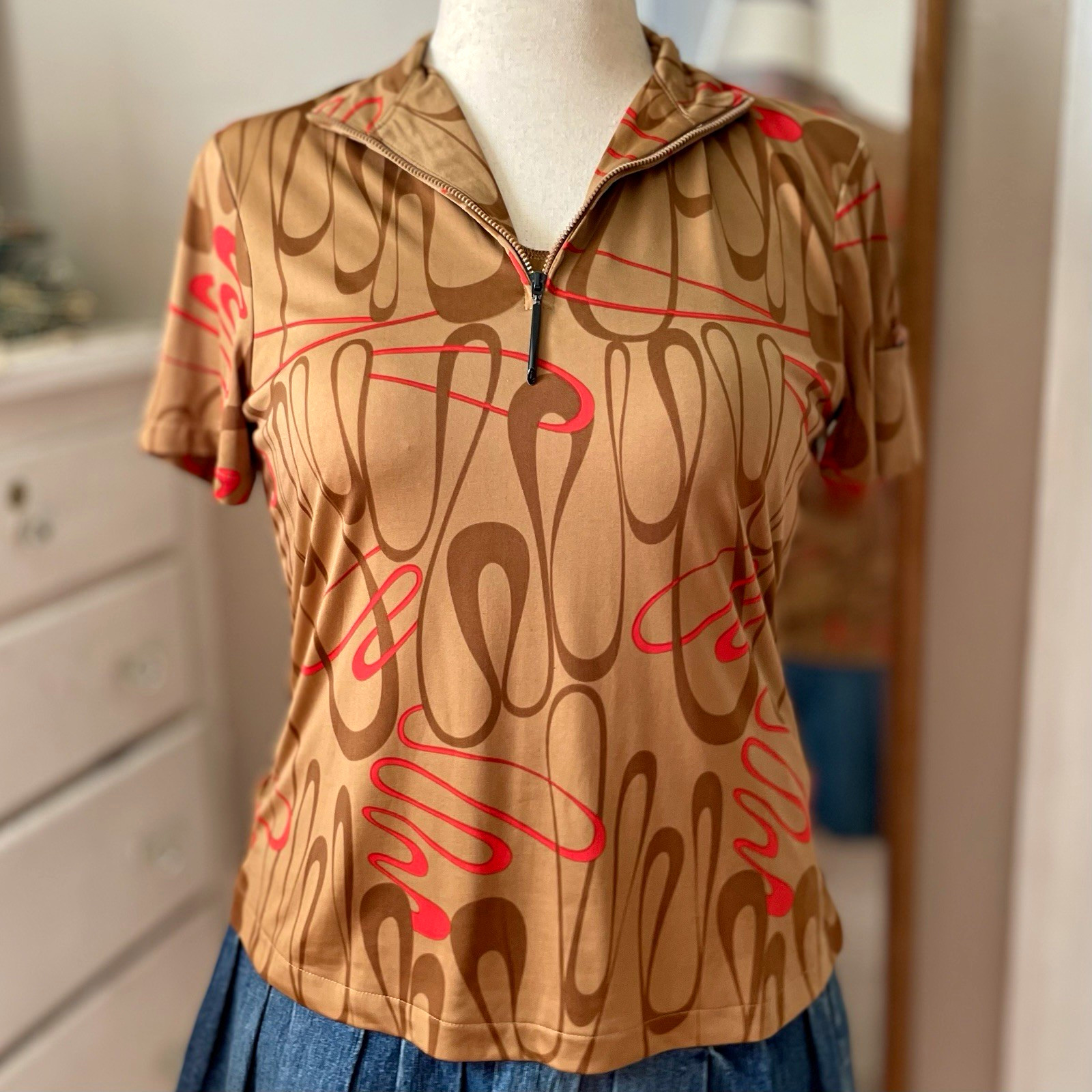Jamie Sadock Women’s Small Golf Polo Shirt 1/4 Zip Abstract Brown Red 70s Funky