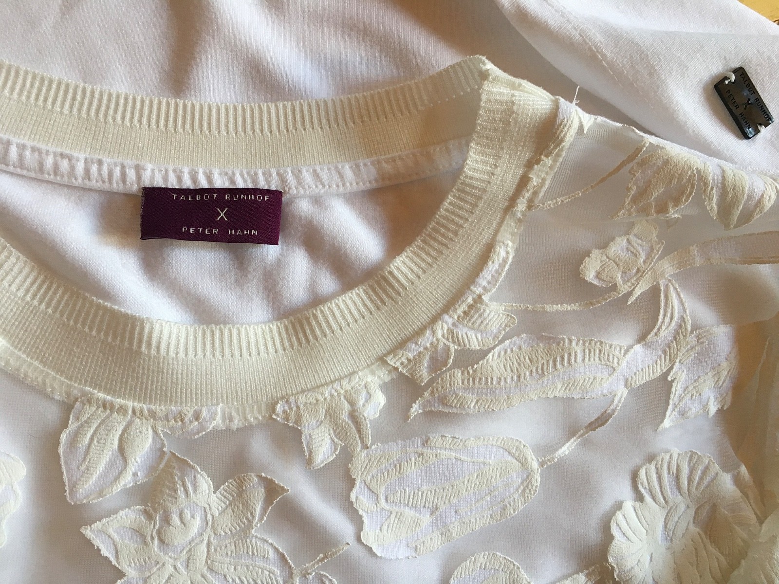 Talbot Runhof x Peter Hahn exceptional quality viscose lace detail top, UK 14