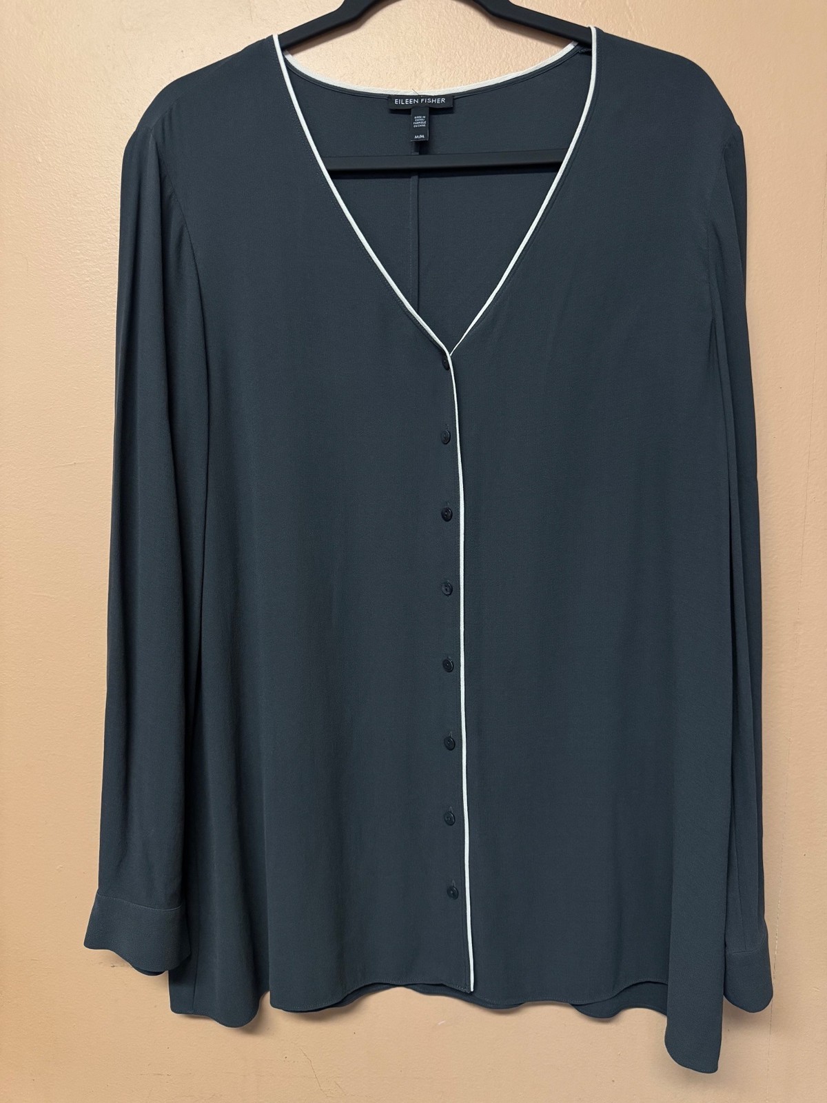 Eileen Fisher 100% Silk Blouse M Gray White Trim Button Front Long Sleeve Top