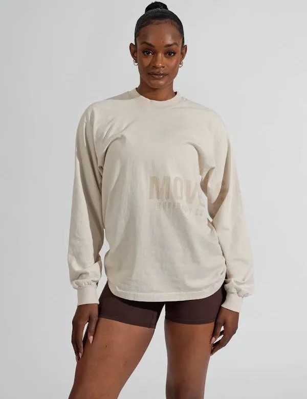 Buff Bunny Women’s Moves Long Sleeve Graphic Tee Shirt Size Large Cream Logo