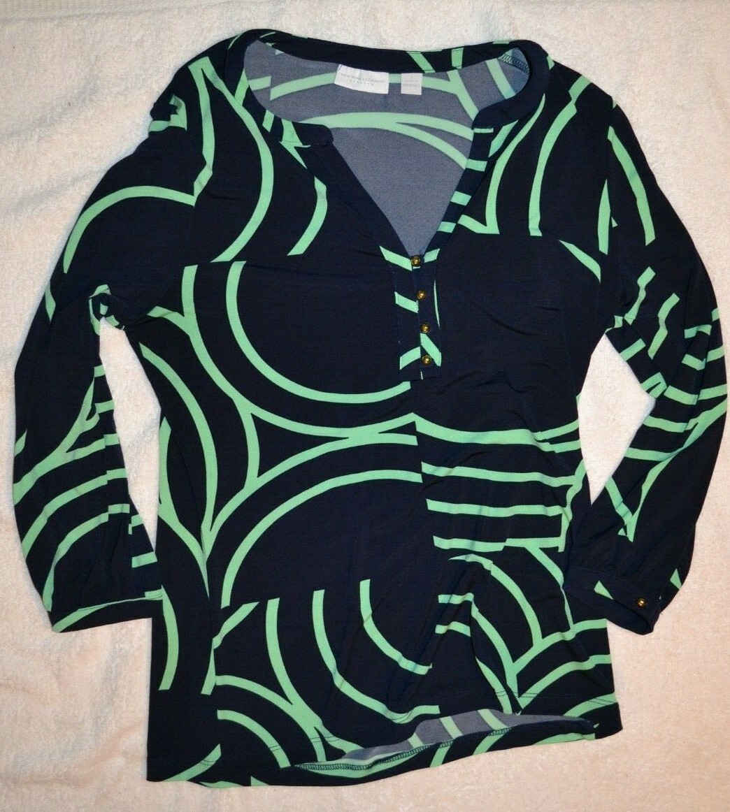 New York company STRETCH blouse Size S Navy Blue/green Gold buttons