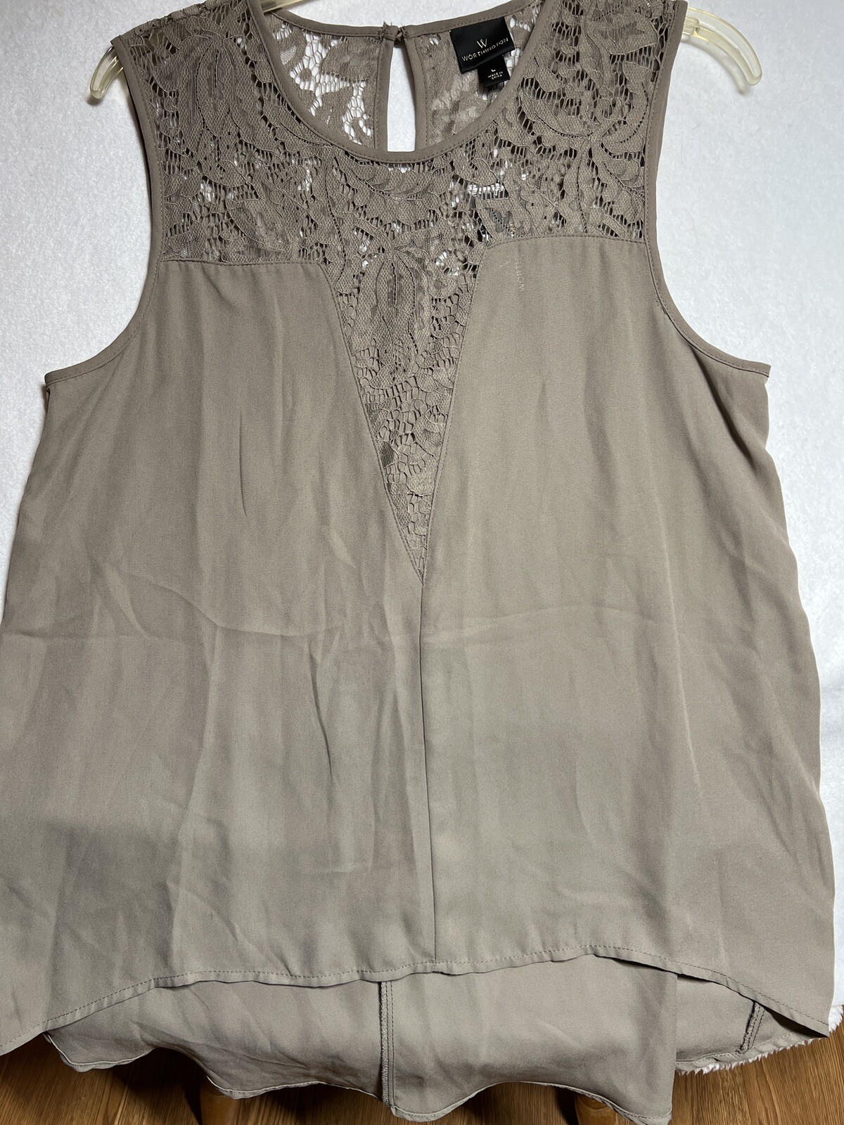 Worthington Women’s Sleeveless high /low Blouse mushroom Taupe Size L