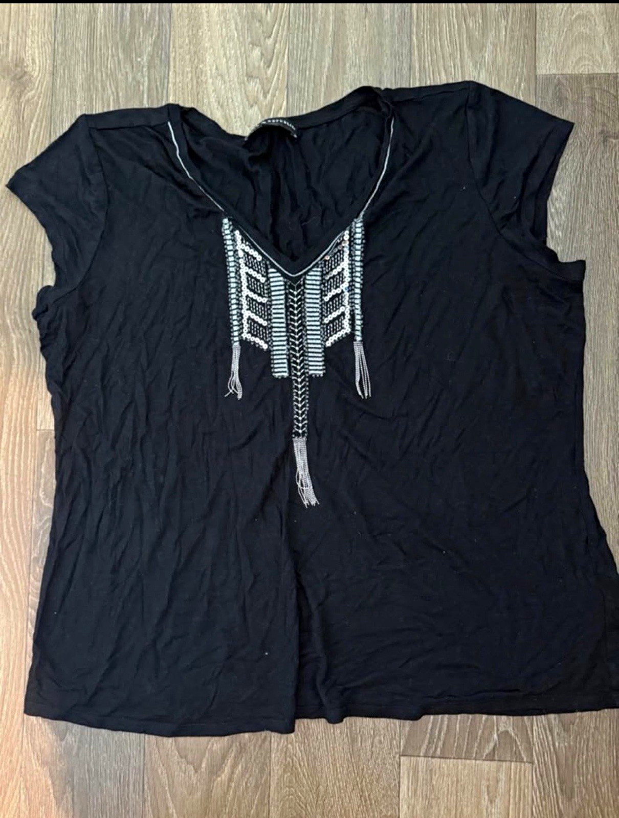 Women’s Maternity XL Black V-Neck Cap Sleeve Pullover Top Embroidered Tassel