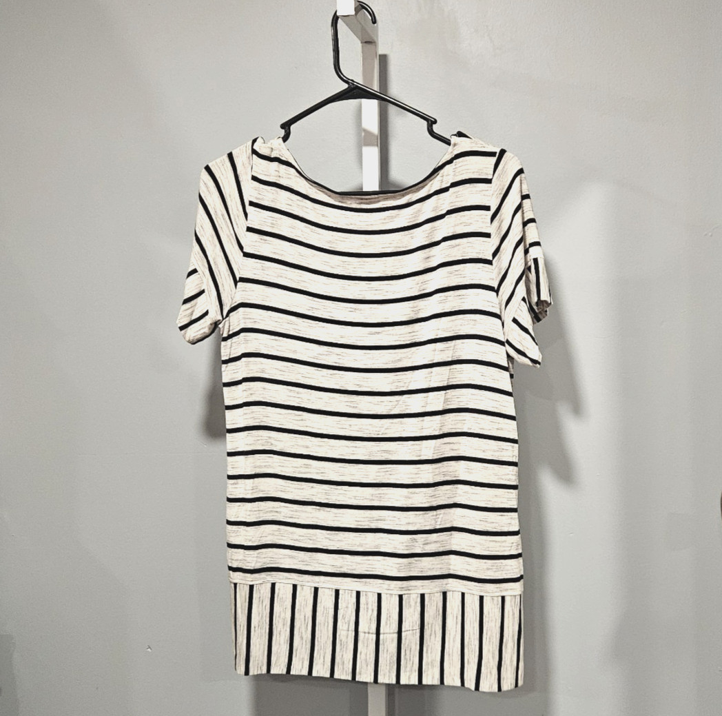 Soma Size S Gray w/Black Vertical/Horizontal Stripe Short Sleeve Tunic Top