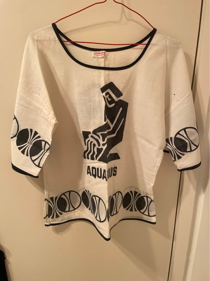 1975 Unique vintage Aquarius cotton caftan-style top