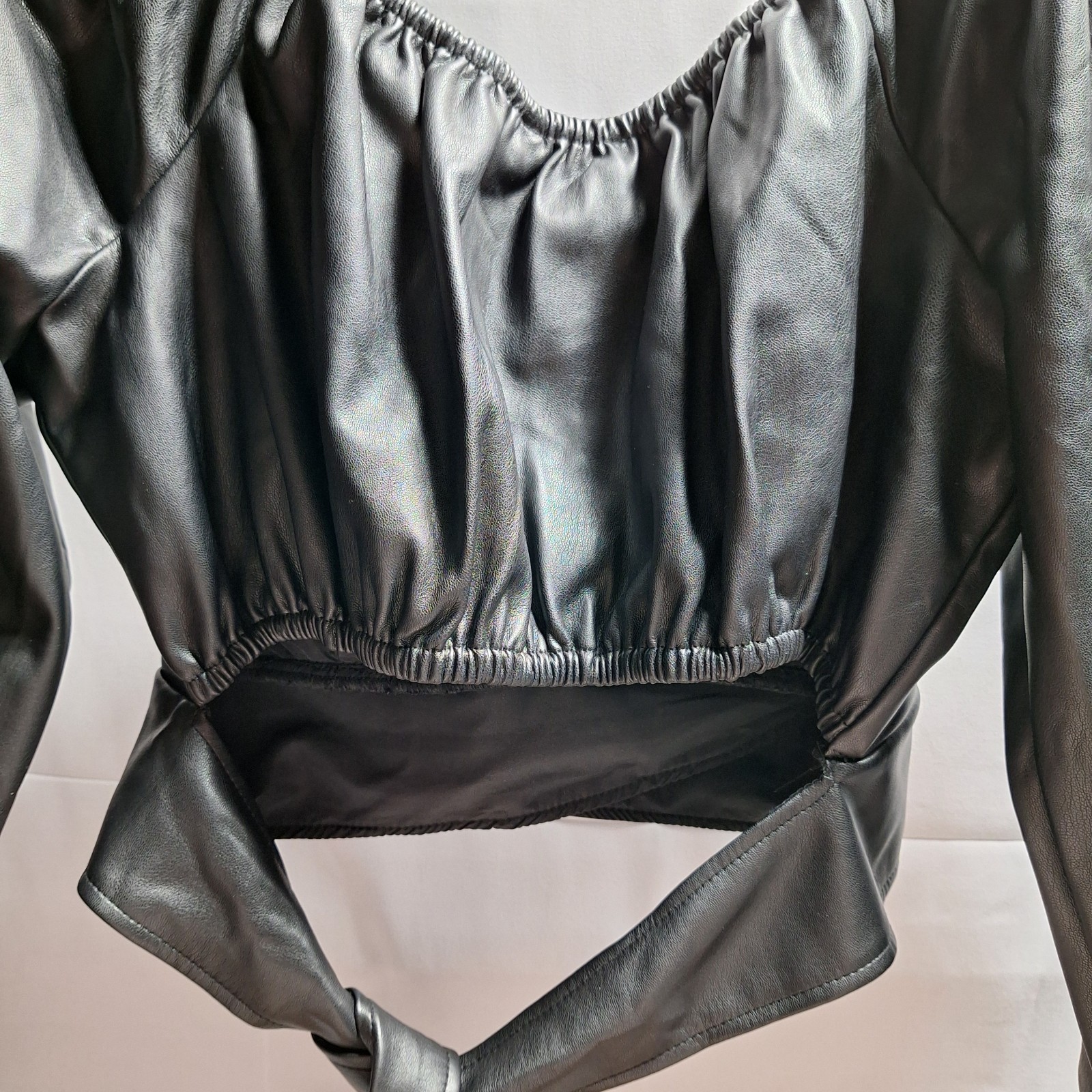 BEYOND THE RADAR Faux Leather Off Shoulder Crop Top Sz XL Black Puff Sleeve EUC!