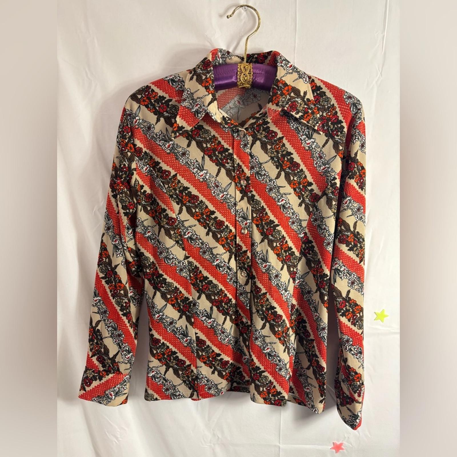 VTG Women’s M Button Down Orange Brown Flowers Collared with Decorative Buttons