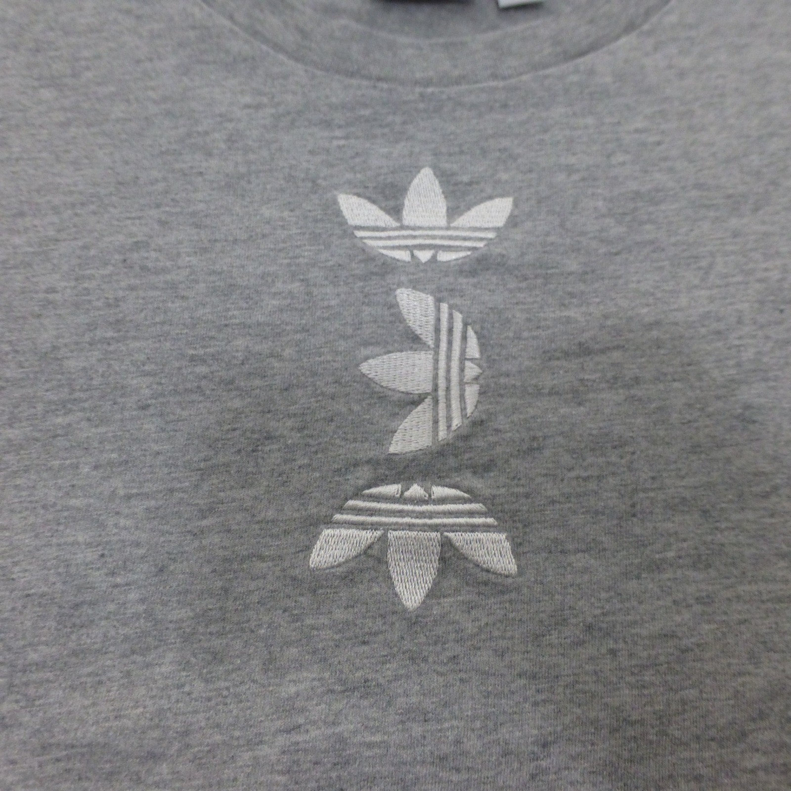 Adidas Cropped T Shirt Womens Small Gray Trefoil Logo Casual Athletic Boxy