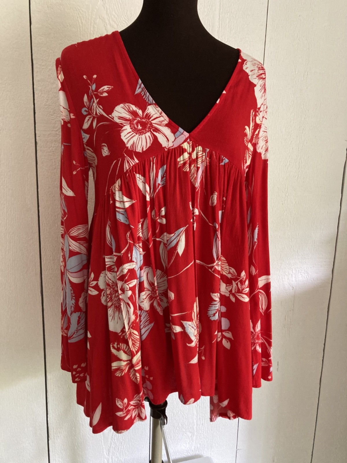 Free People BELLA Floral Print Bell Sleeve Tunic Mini Dress Top in Red Sz XS