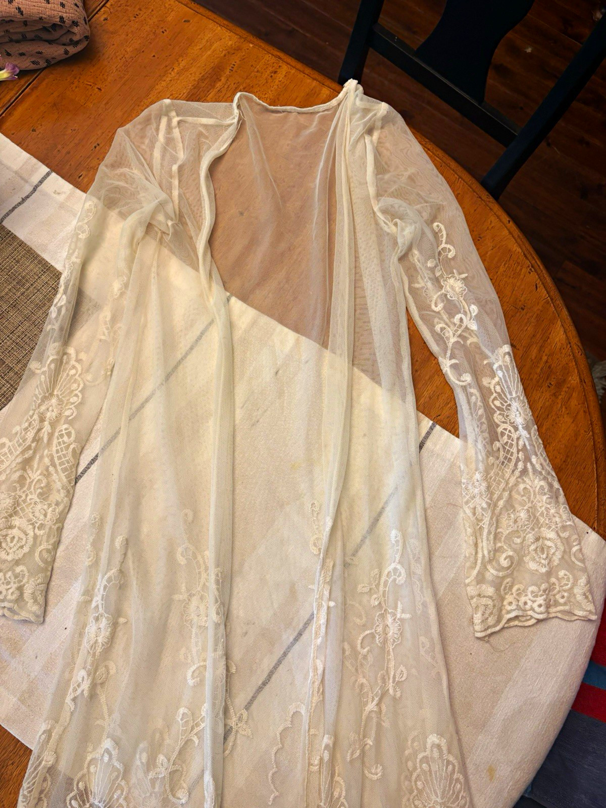 Women’s White Sheer Lace Embroidered Floral Open Front Kimono Long Sleeve S