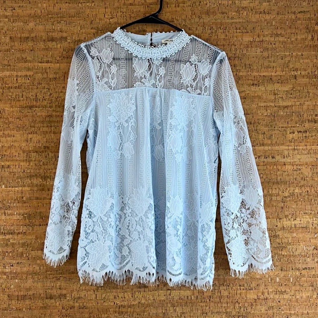 Ultra Pink White Floral Lace Sheer Lined Crew Neck Blouse Women’s M