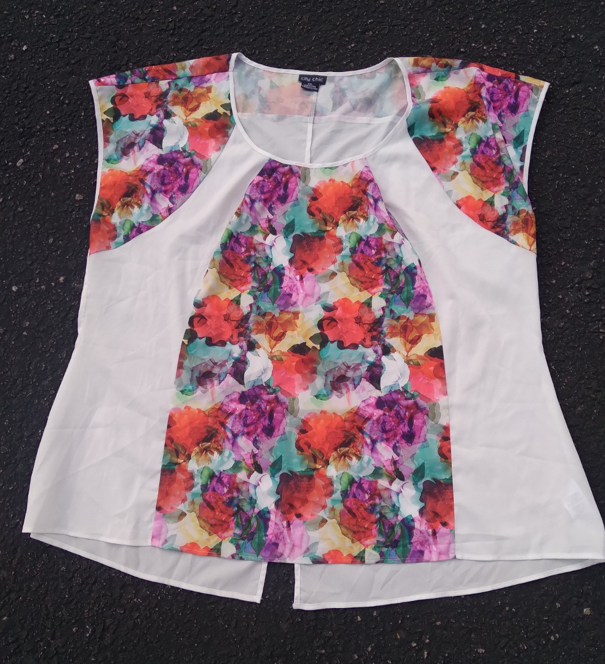 City Chic 2XL Sleeveless Shirt Floral White Red