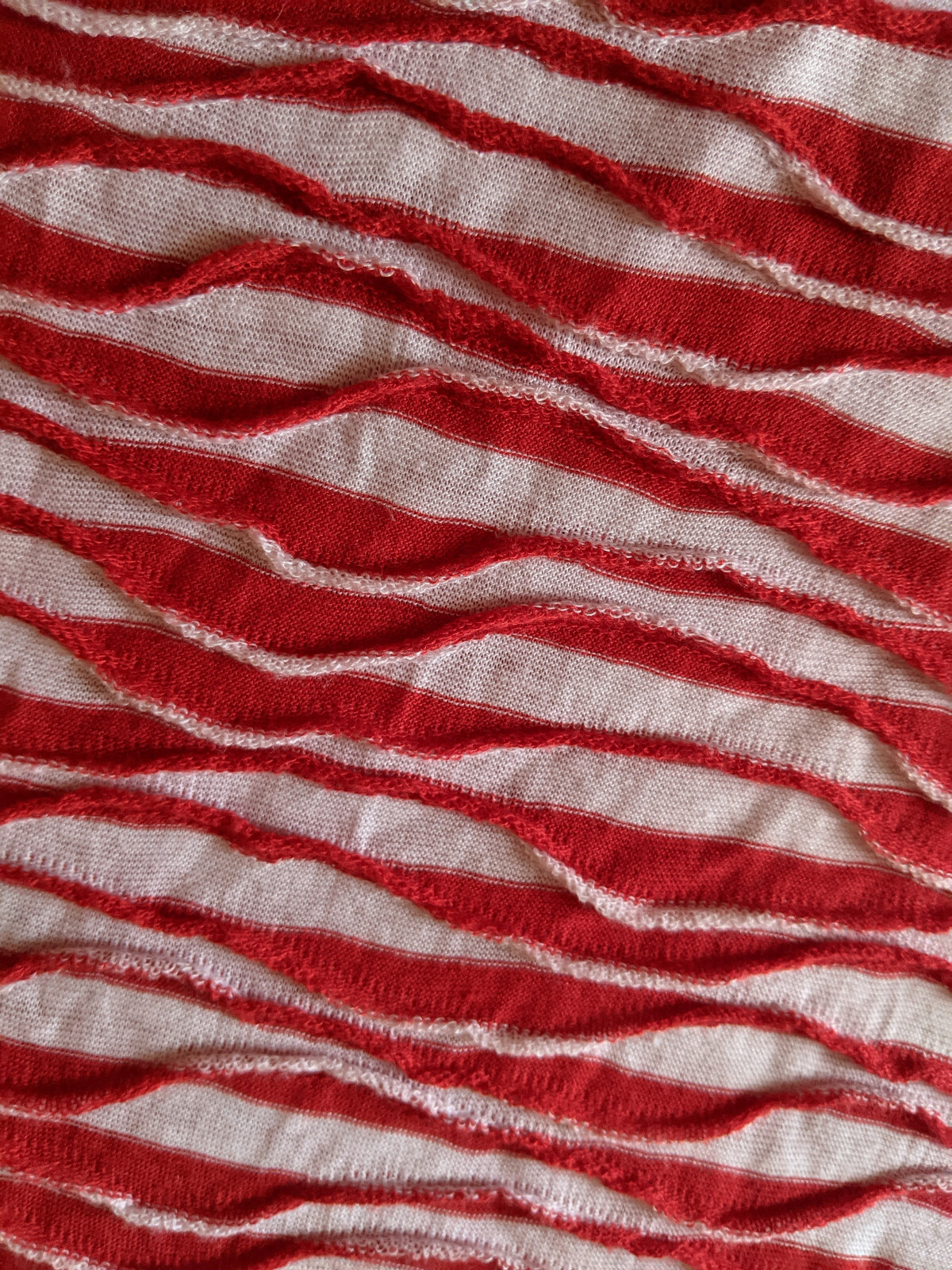 Kim & Cami Womens Red White Striped Knit Top Size Medium Made in Vietnam