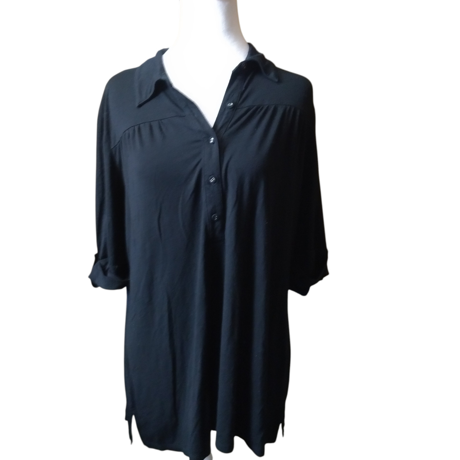 Chico’s size 2 (L-12) Black Short Sleeve Collared Pullover Partial Button Front