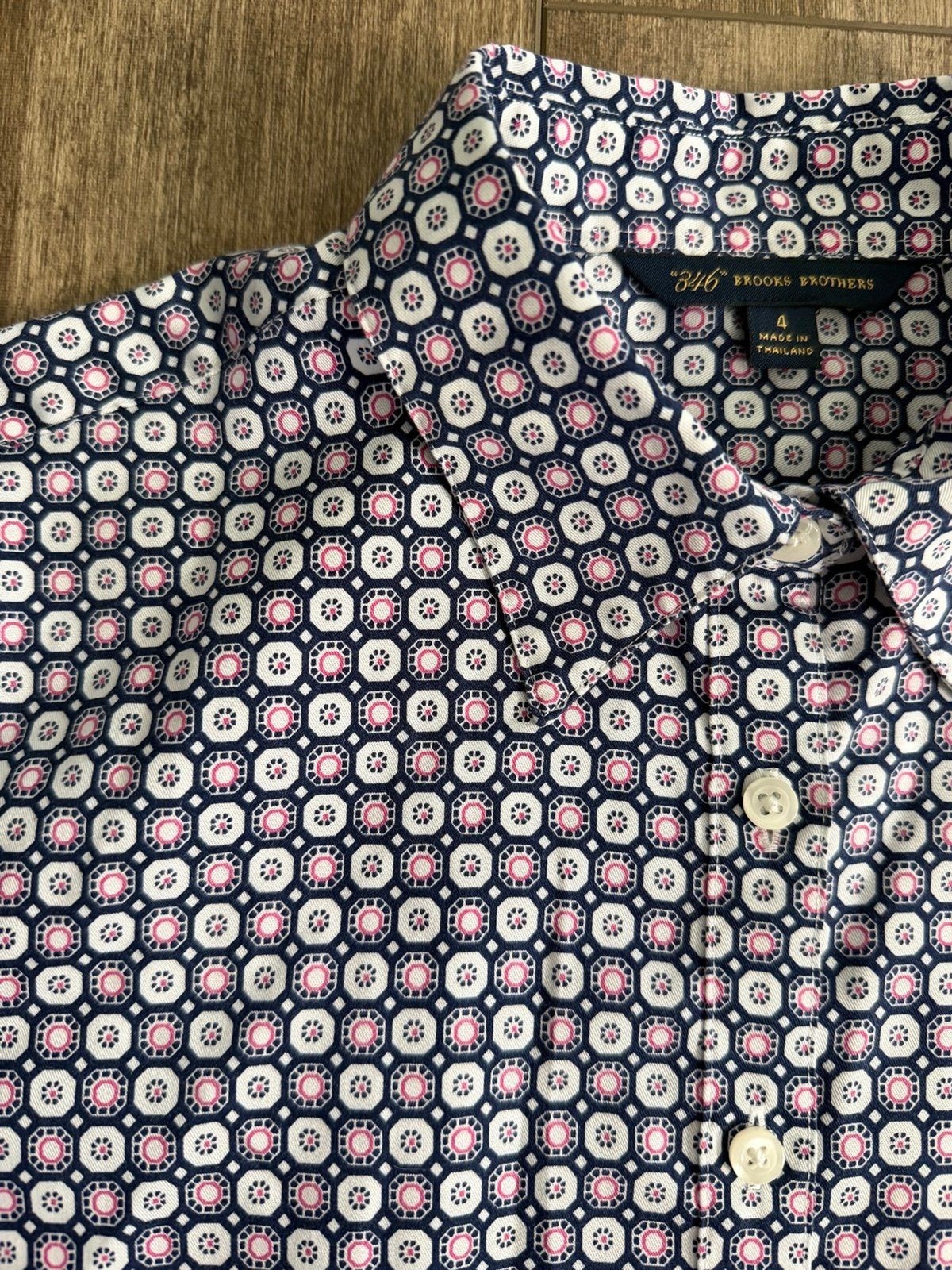 Brooks Brothers 346 Women’s Size 4 Geometric Pink Blue Button Down Shirt