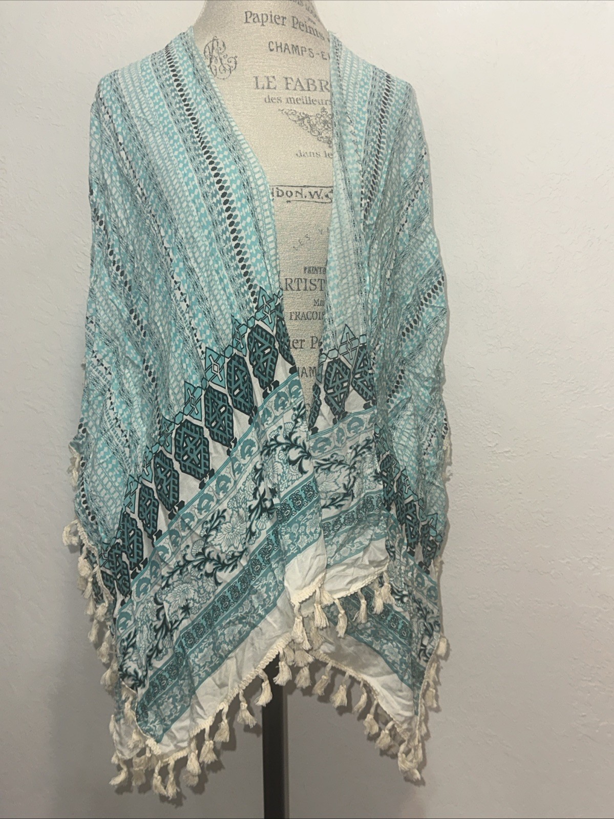 Bobbie Brooks Women’s Blue Ruana Tassel Kimono Shawl Size OS NWT