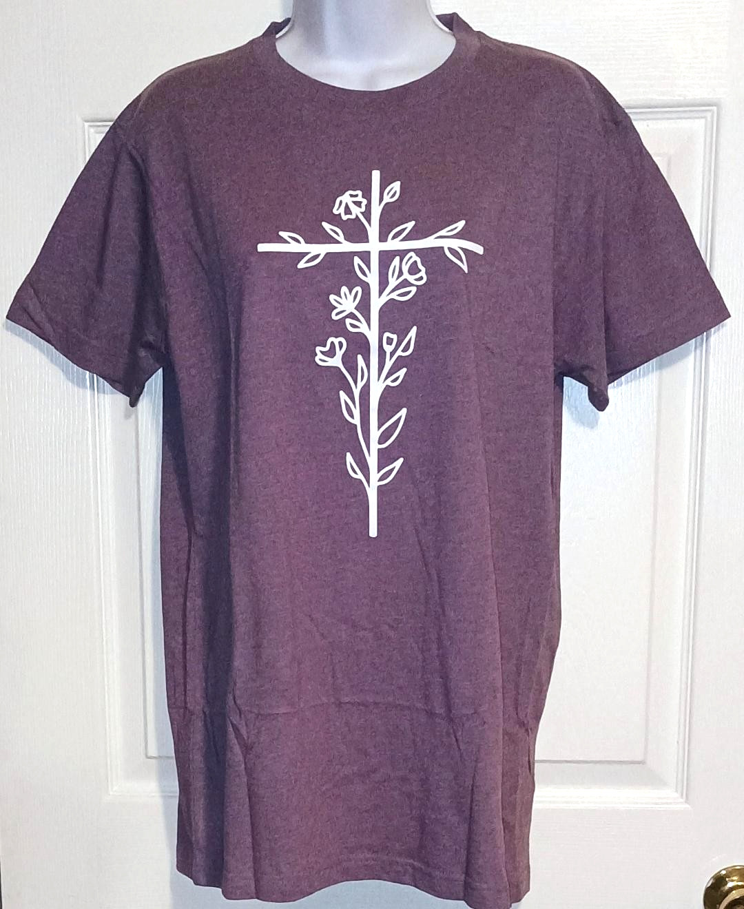 Love In Faith Floral Cross Short Sleeve Tee – Heather Deep Purple – M – NEW