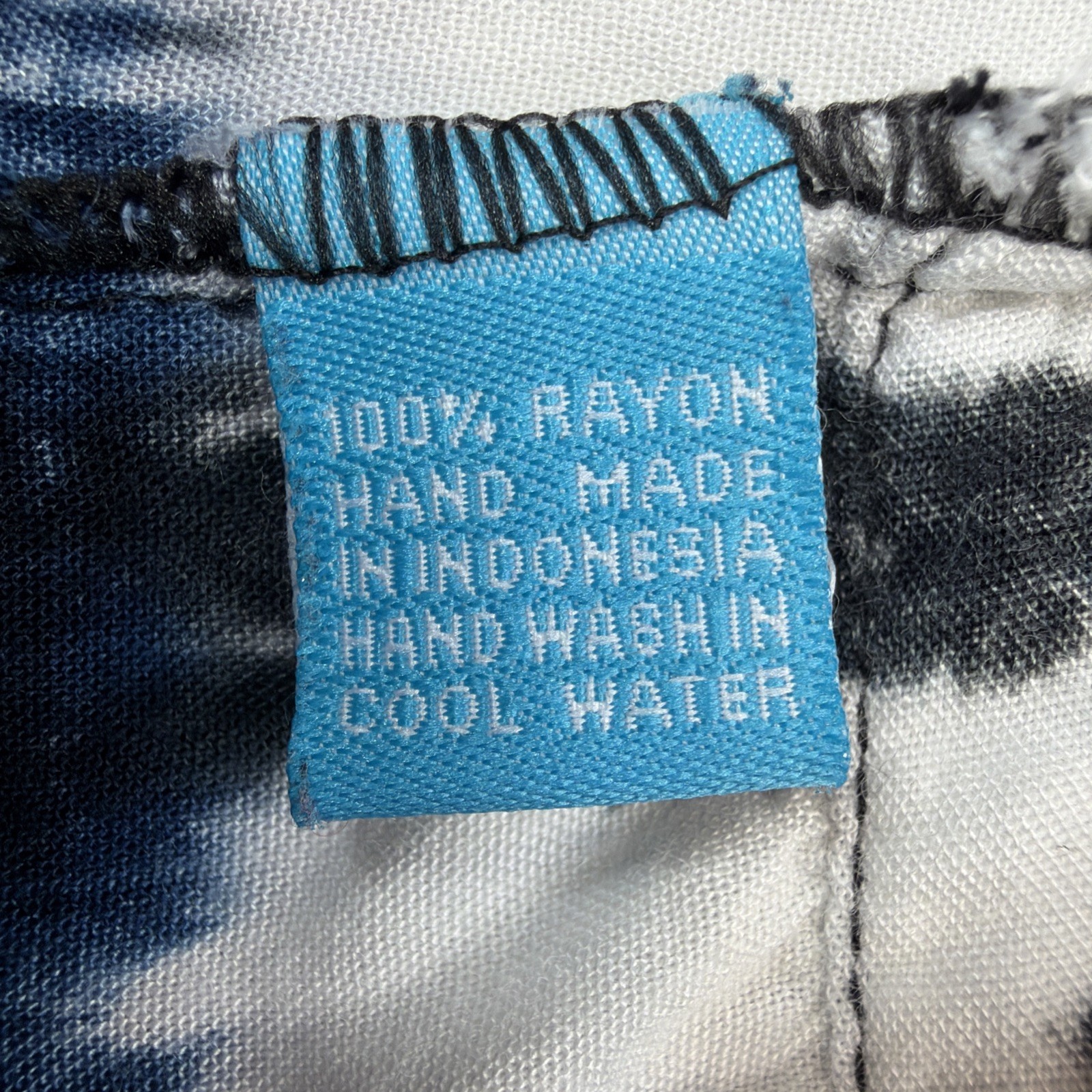Rinjanie Batik Women’s Small? Tie Dye Rayon Crop Top Open Back Handmade