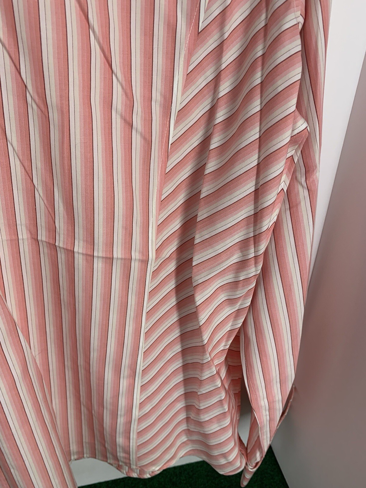 Women’s Liz Clairborne Striped Button-Up Easy Care Non-Iron Dress Shirt- Size 14