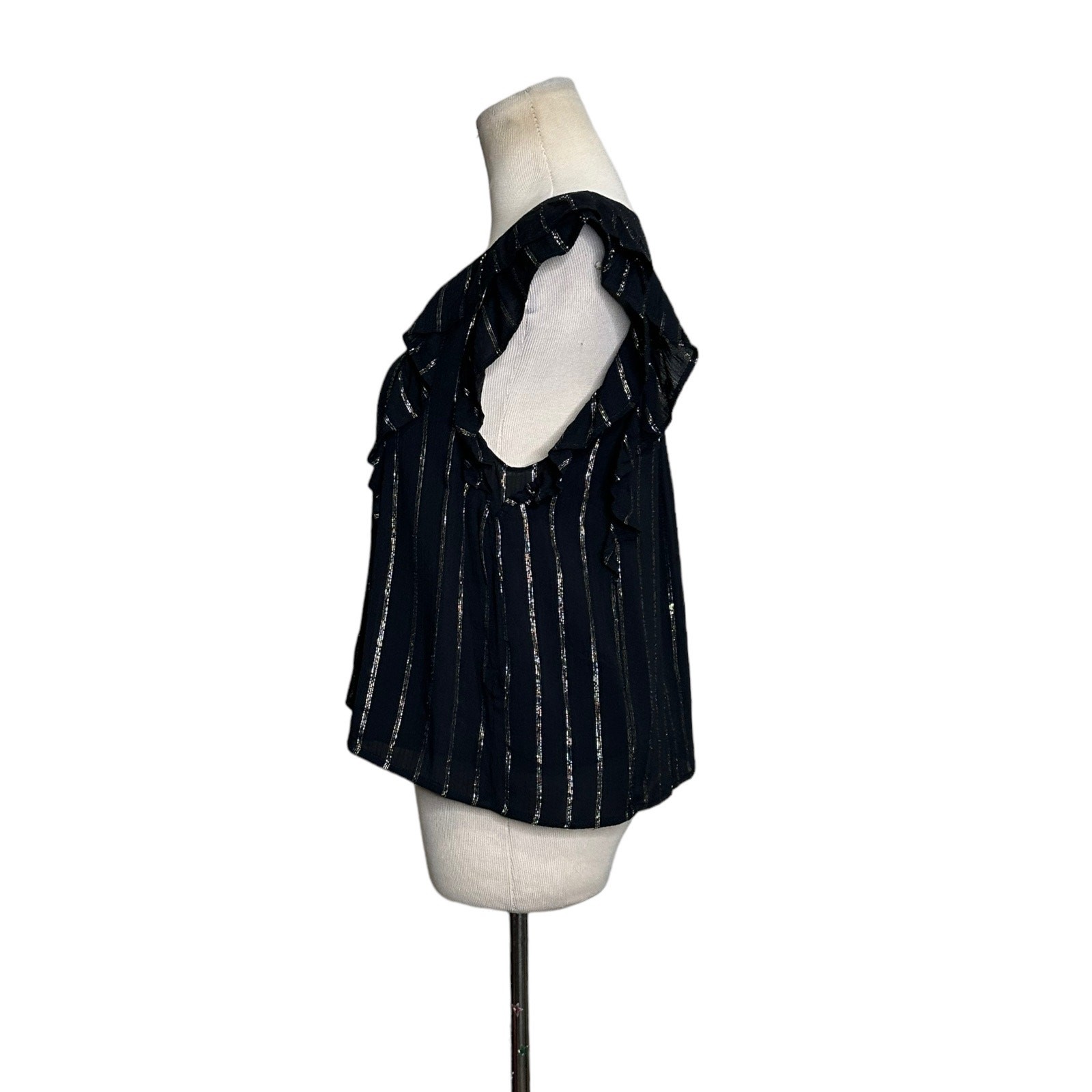 BB Dakota black silver stripes ruffled short sleeves blouse size Small