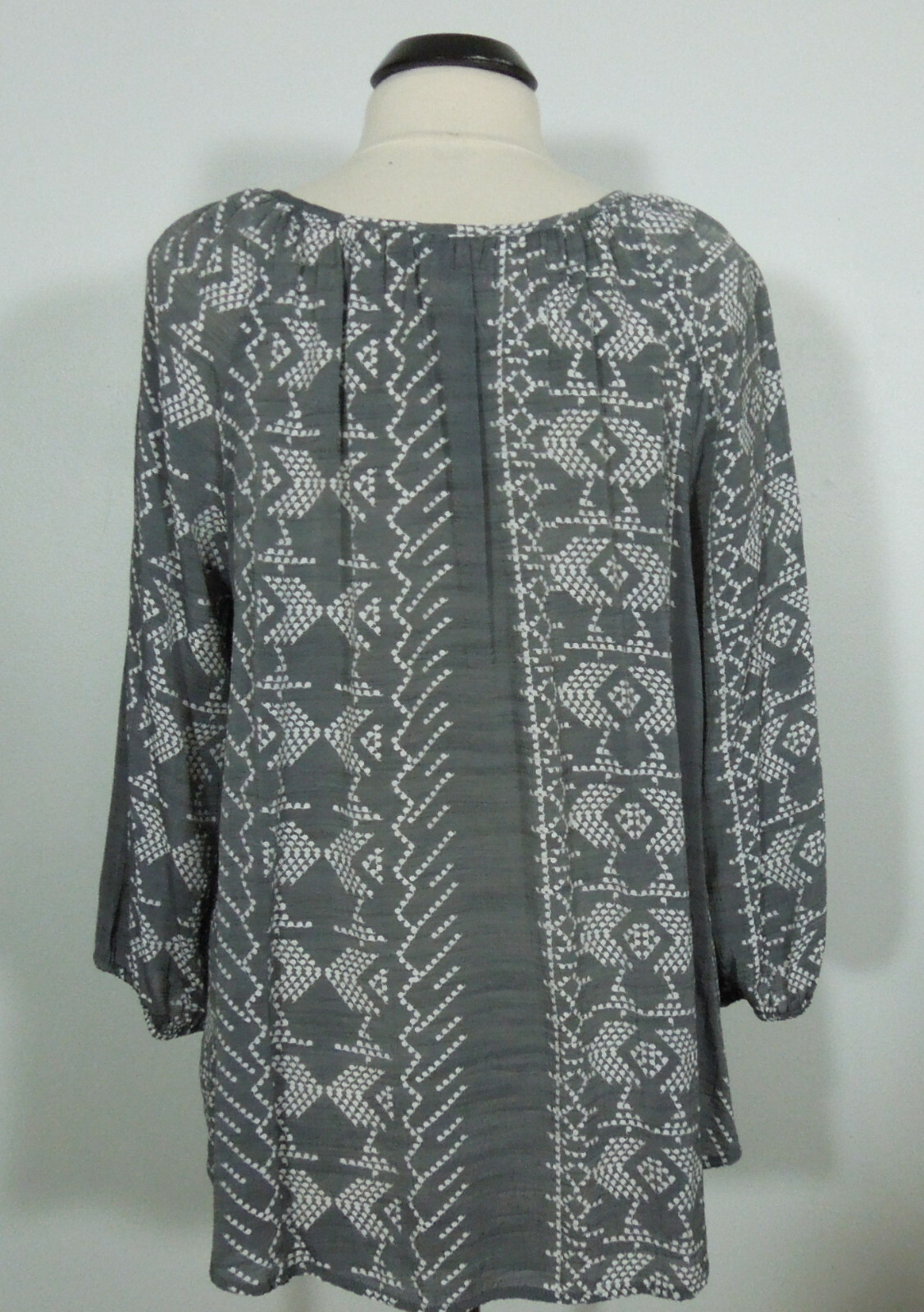 FRED DAVID Boho Blouse L LARGE Womens Gray White Printed Loose Fit 3/4 Sleeves