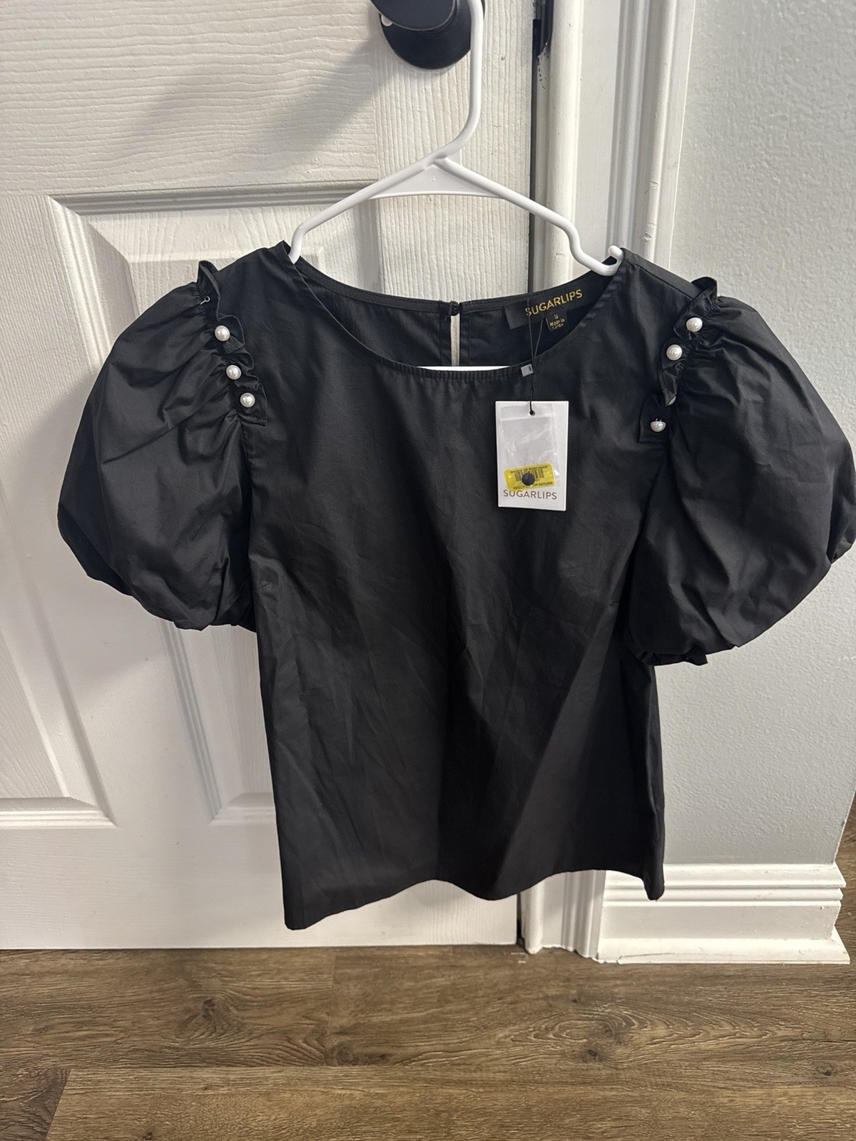 NWT Sugarlips Women’s Blouse Black With Pearls Ruffle Sleeves Size Small