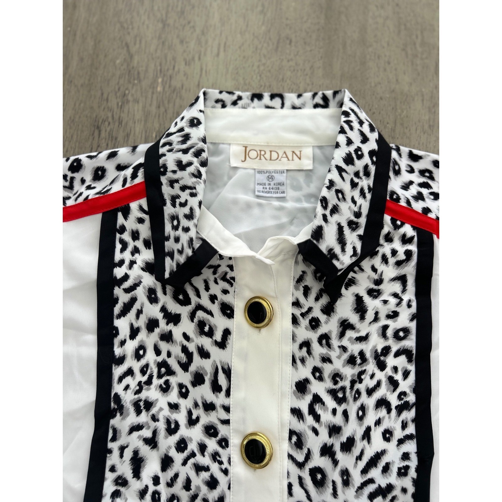 Jordan Womens Eggshell White Animal Print Bib Button Up Blouse Size 14 NWT