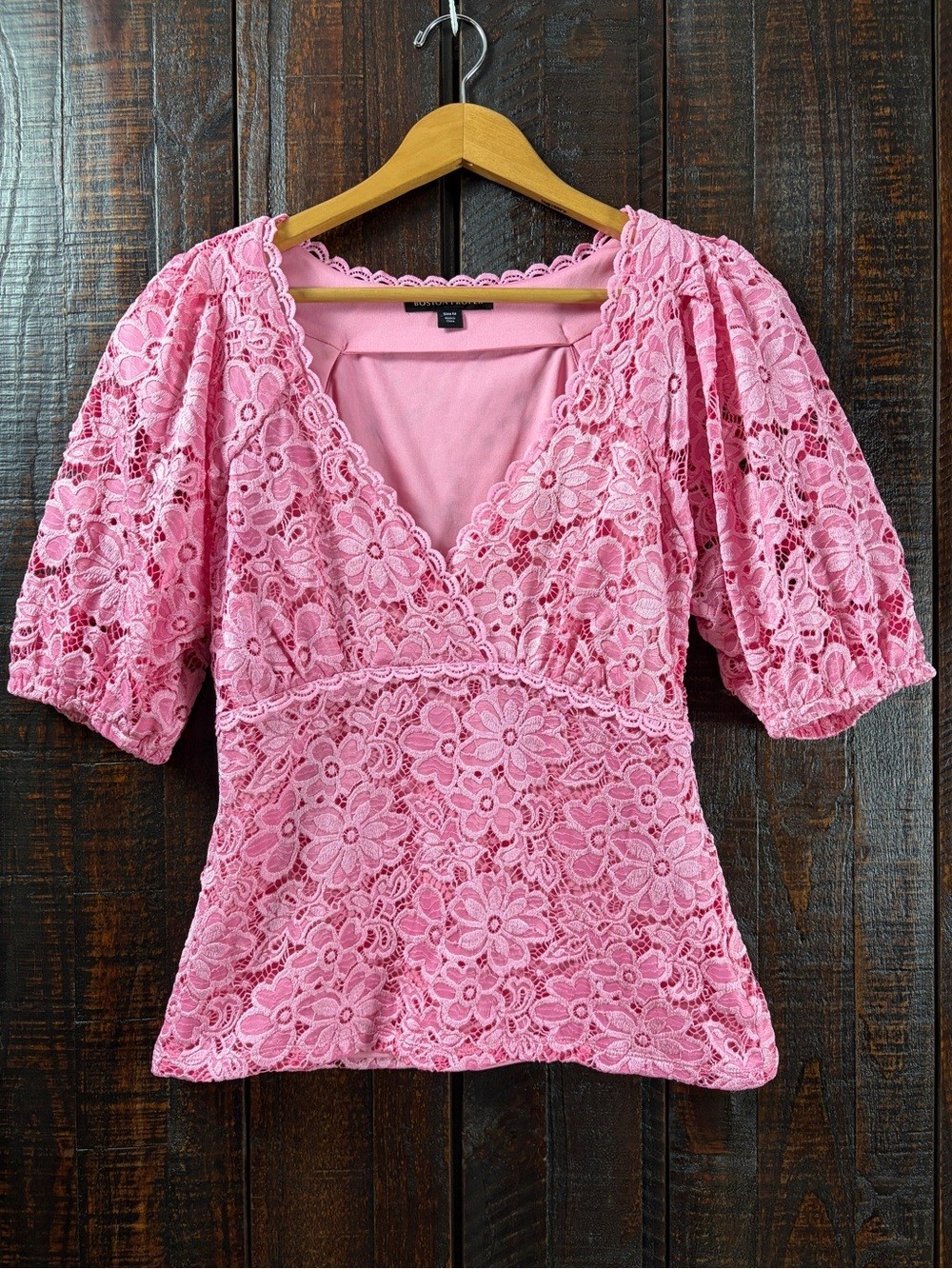Boston Proper Pink Floral Lace Puff-Sleeve V-Neck Top Medium
