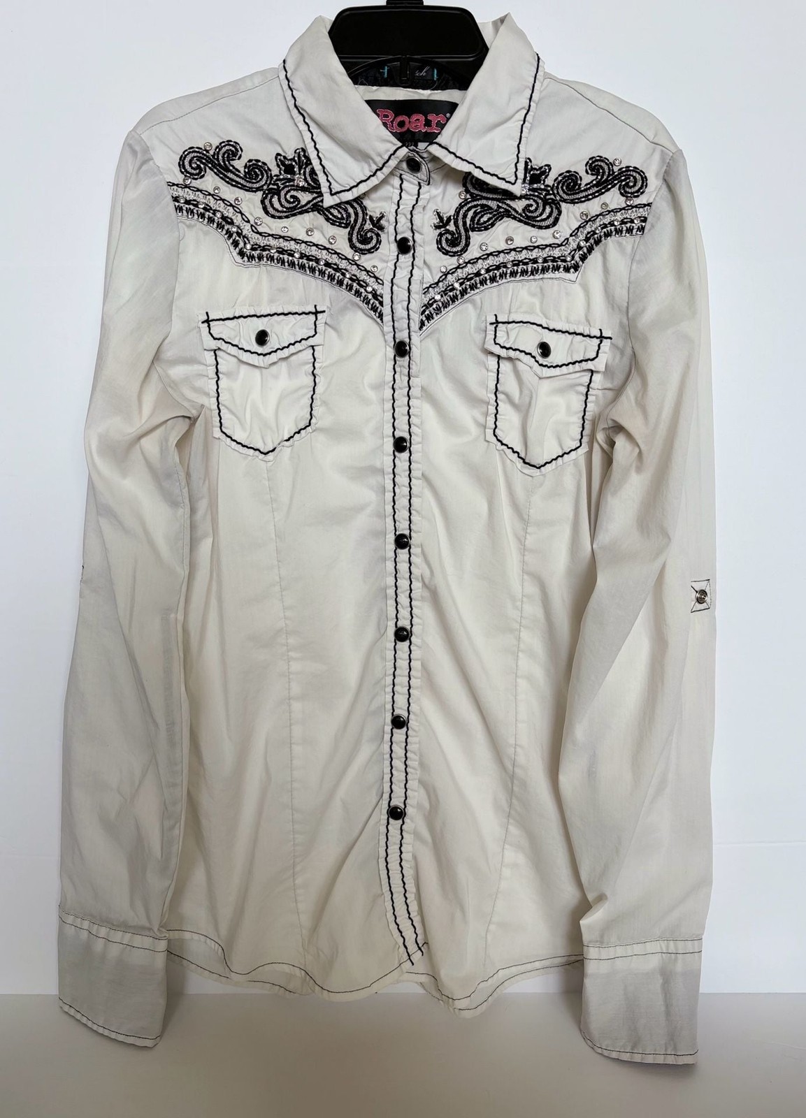 Roar Western Shirt Size M White Embroidered Rhinestone Snap Button