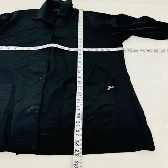 1601 2X black satiny collared embellished front pockets button down top