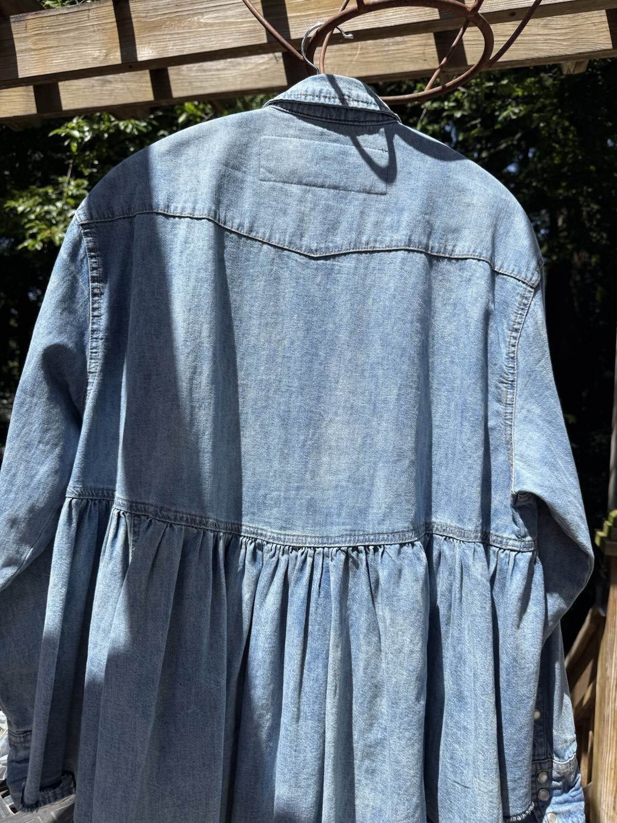 Free People We The Free Dylan Baby Doll Denim Shirt Size XS 100% Cotton
