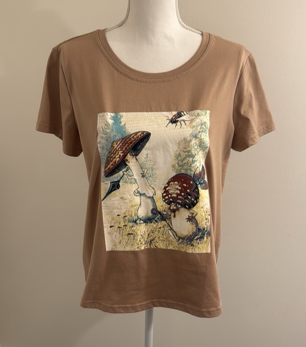 Shein Brown Mushroom Short Sleeve Top Shirt Graphic Women’s Size Large T-shirt