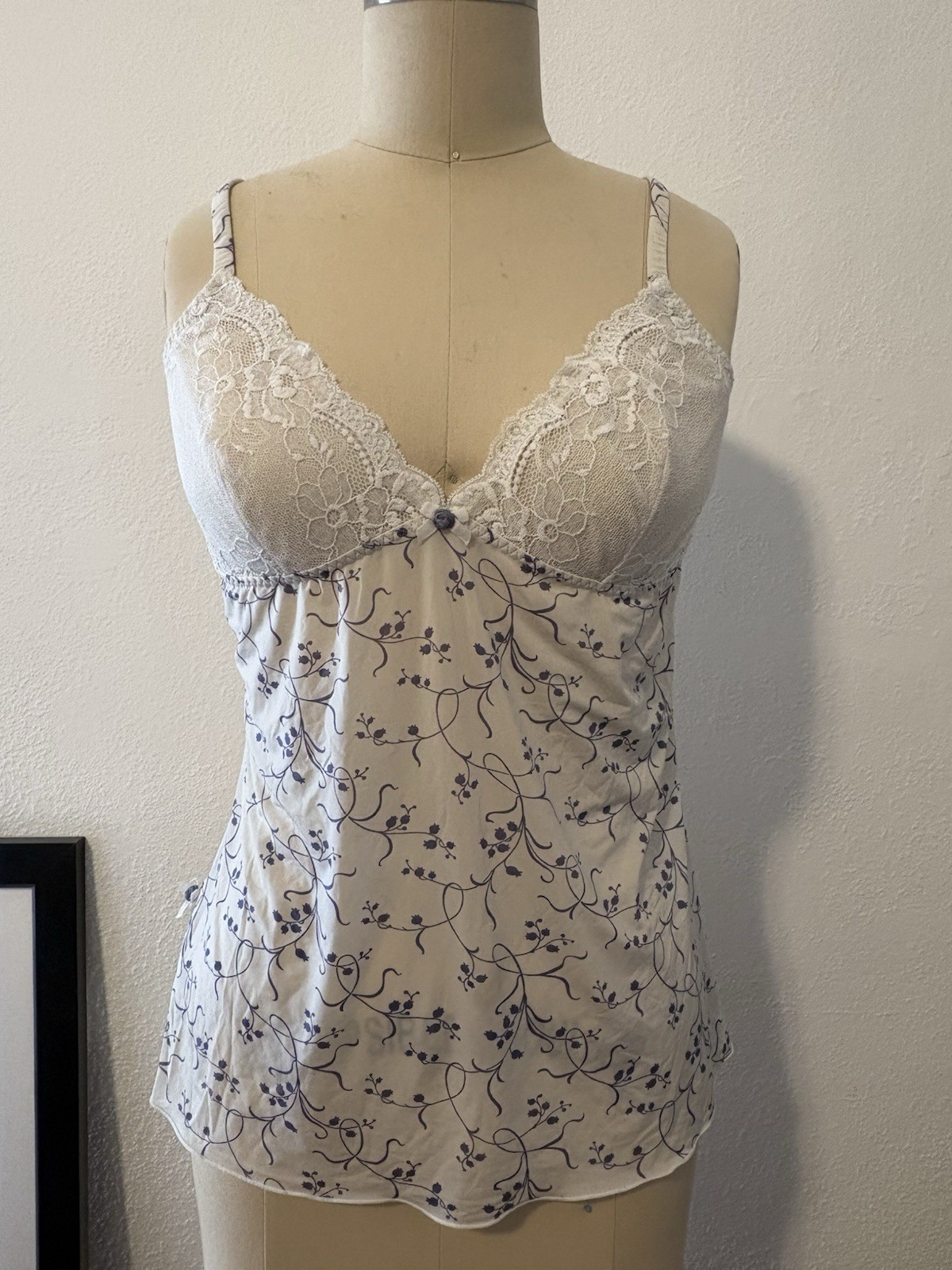 White And Purple Floral Lace, Cami Top Size Small