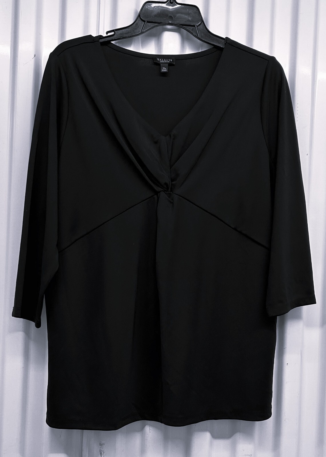 Talbots women 1XP top solid black stretch V neck shirred front 3/4 sleeve New