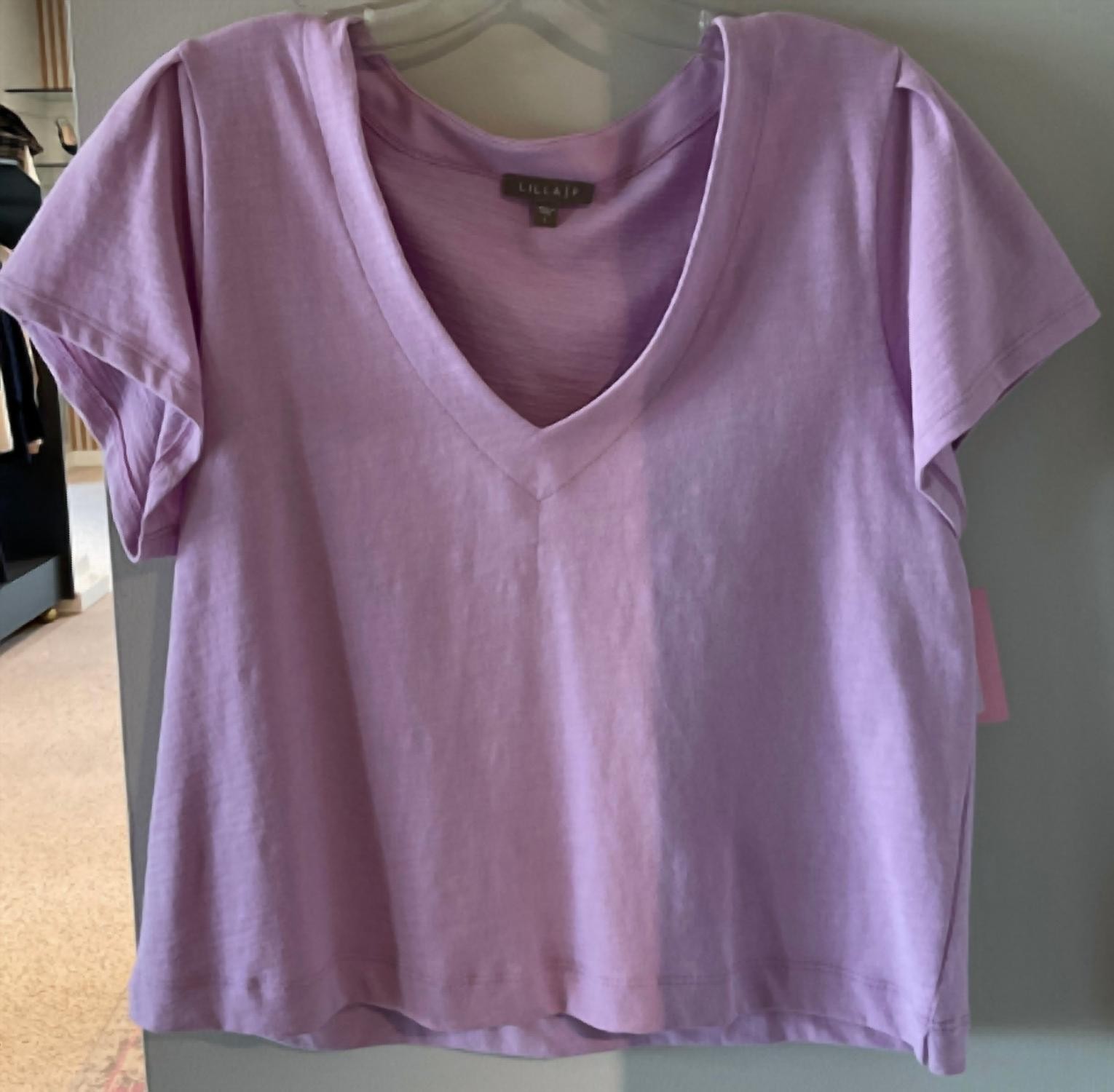 Lilla P Women’s V-Neck Tee Size L