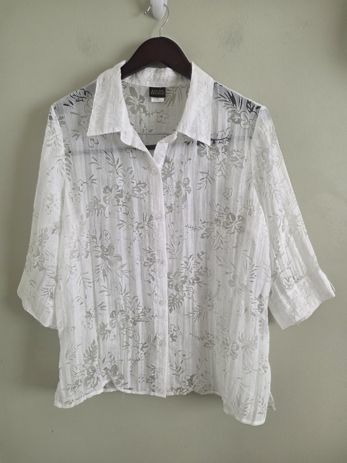salon studio women size PL sheer texture fabric floral stylish